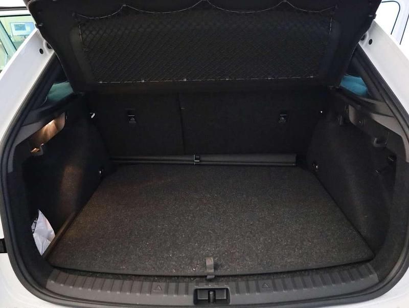 Gebraucht Skoda Scala Selection 116 PS (85 kW) 2025 Weiss  metallic Kleinwagen