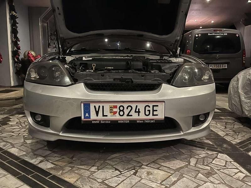 Gebraucht Hyundai Coupé 143 PS (105 kW) 2006 Silber Coupé