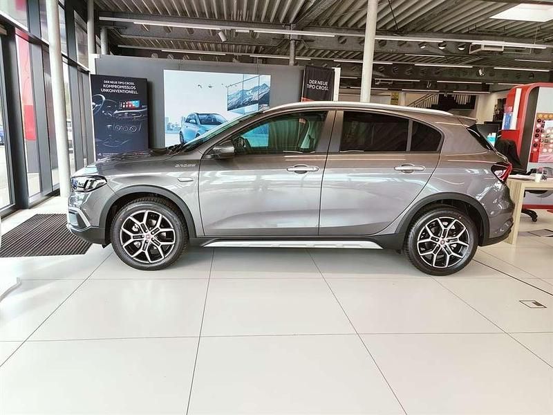 Gebraucht Fiat Tipo Cross 131 PS (96 kW) 2022 Grau Limousine