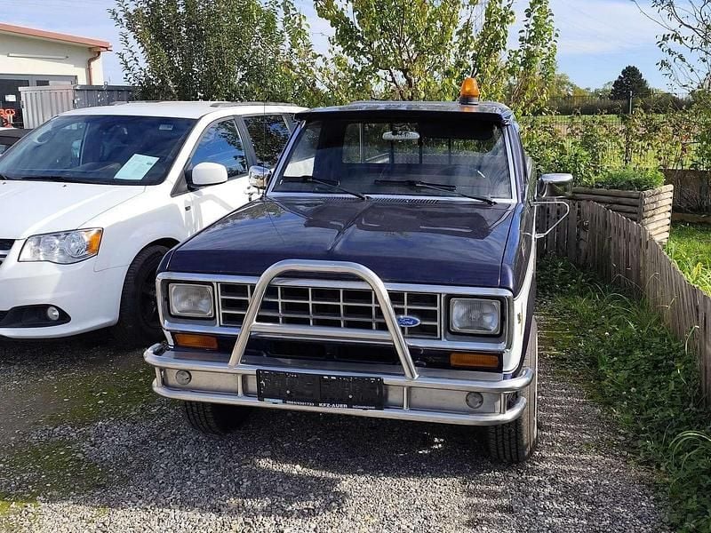 Gebraucht Ford Ranger 132 PS (97 kW) 1983 Blau Abholung