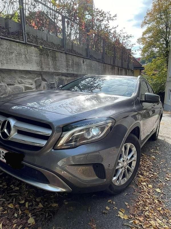 Gebraucht Mercedes GLA200 156 PS (114 kW) 2015 SUV