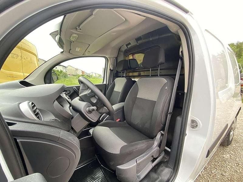 Gebraucht Renault Kangoo 95 PS (69 kW) 2020 Weiß Van / Kleinbus