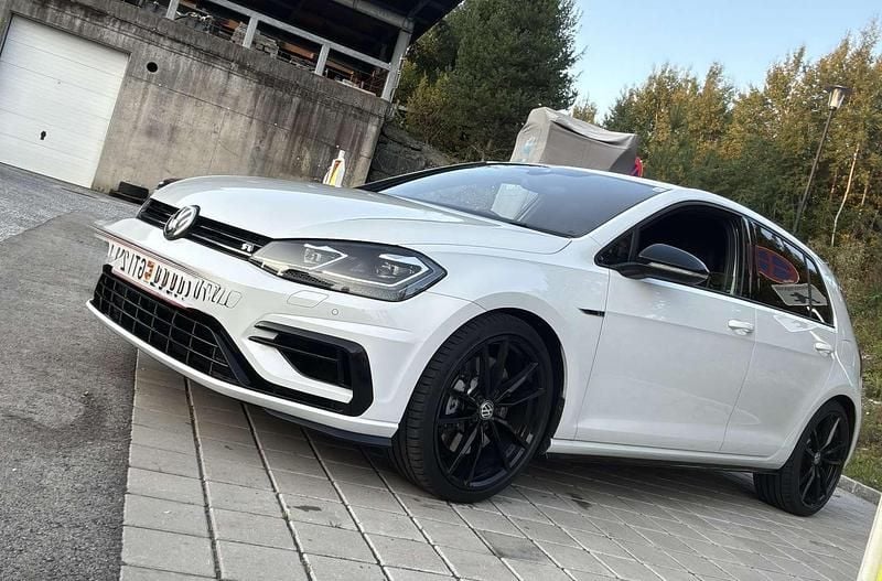 Gebraucht VW Golf VII R 300 PS (220 kW) 2019