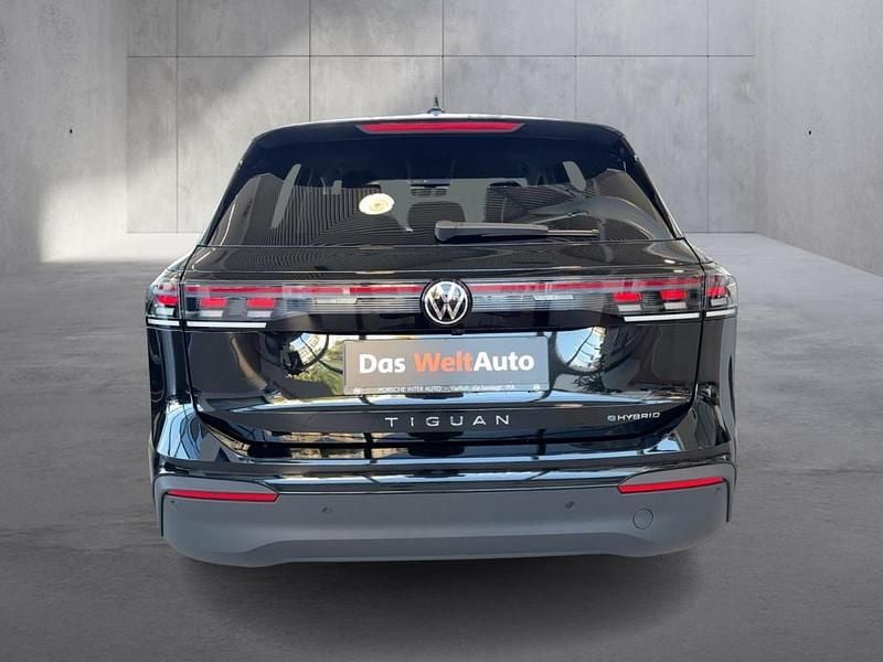 Gebraucht VW Tiguan 204 PS (150 kW) 2025 Schwarz SUV