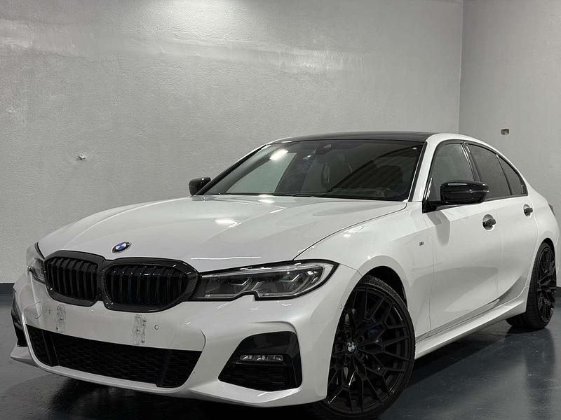 Weiß Gebraucht 2021 BMW 330 M Sport Limousine | € 44.000 (Fairer Preis) - Bild 1/4