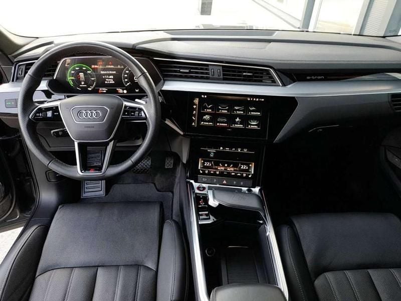 Gebraucht Audi e-tron S-Line 369 kW (503 PS) 2023 Grau SUV