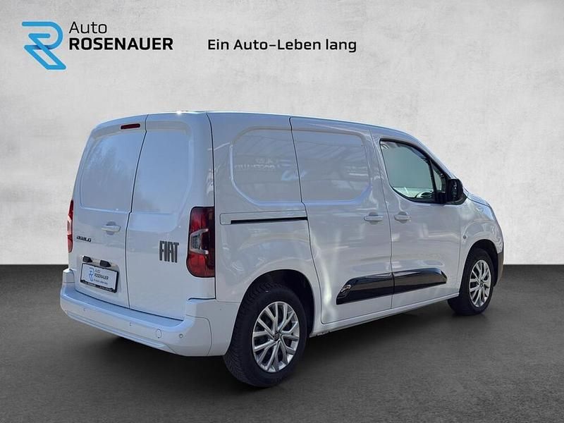 Gebraucht Fiat Doblò 101 PS (74 kW) 2025 Weiß Van / Kleinbus
