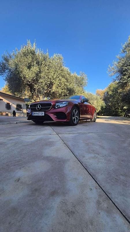Gebraucht Mercedes E220 AMG line 194 PS (142 kW) 2017 Coupé