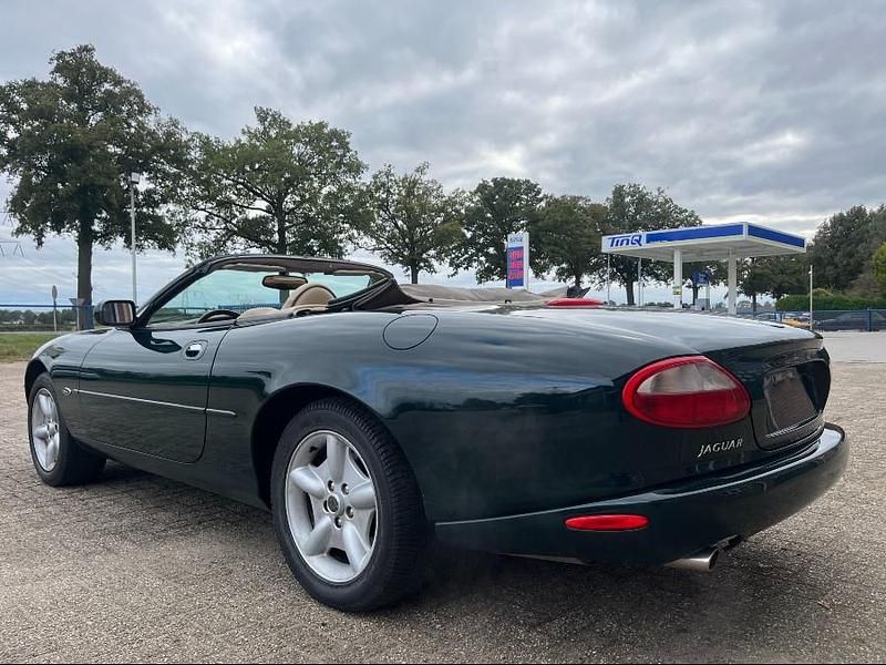 Gebraucht Jaguar XK 290 PS (213 kW) 1998 Dunkelgrün Cabrio