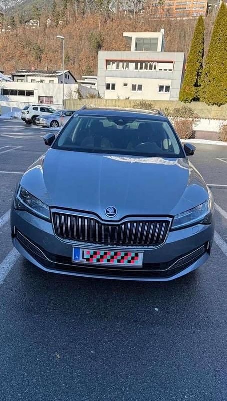 Gebraucht Skoda Superb Style 150 PS (110 kW) 2020 Grau Kombi