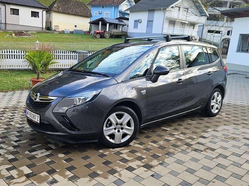 Gebraucht Opel Zafira Tourer 120 PS (88 kW) 2012 Braun Van / Kleinbus