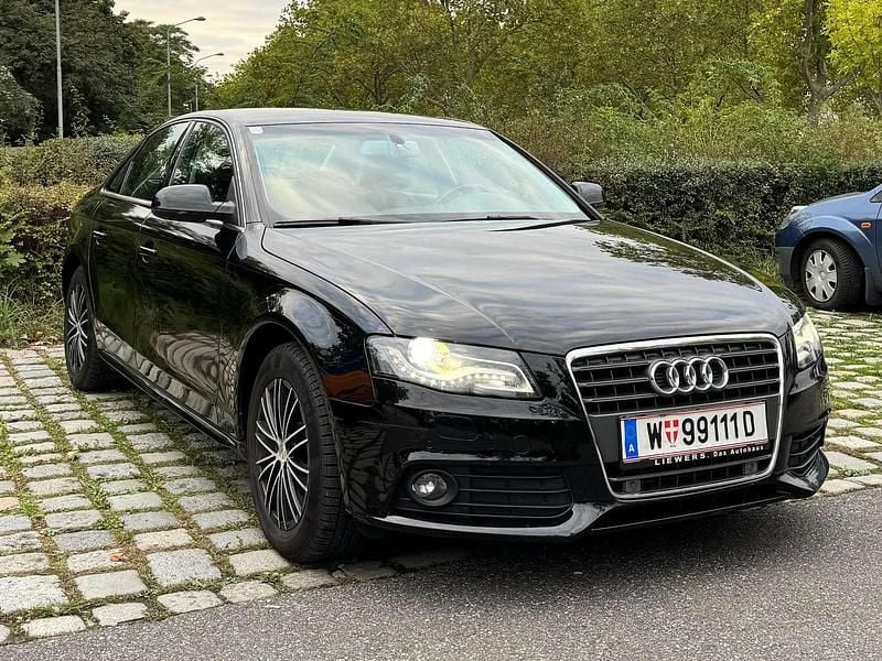 Gebraucht Audi A4 120 PS (88 kW) 2010 Schwarz Limousine