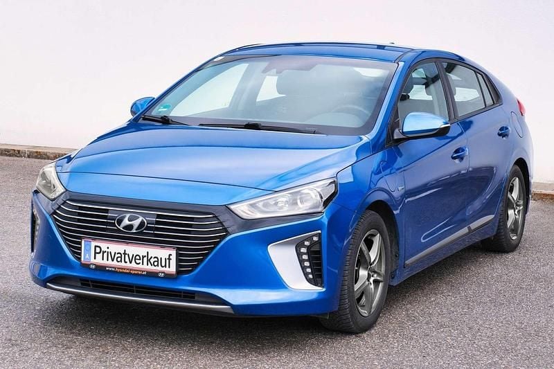 Gebraucht Hyundai Ioniq Trend 141 PS (103 kW) 2018 Blau Kleinwagen