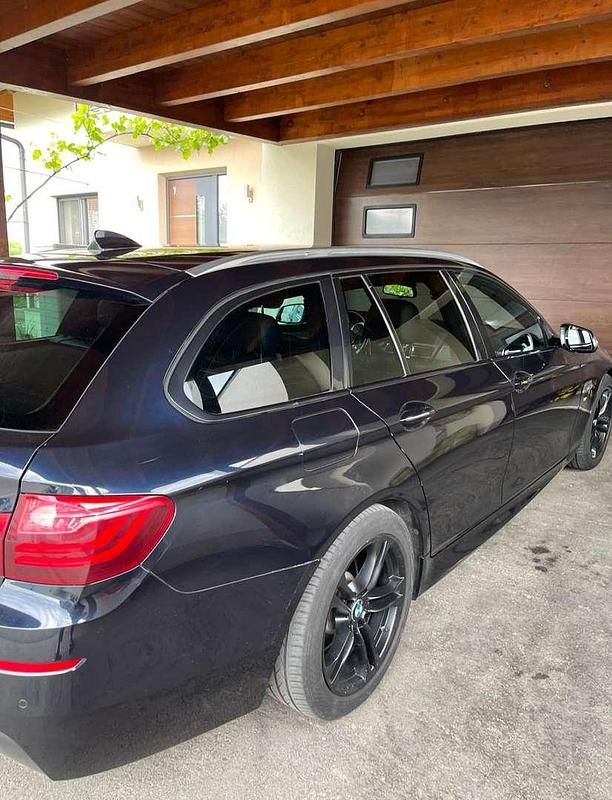 Gebraucht BMW 520 190 PS (139 kW) 2016 Blau Limousine
