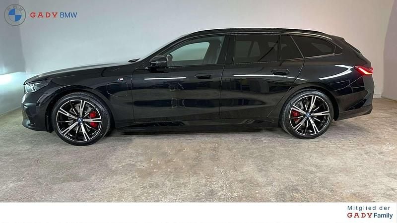 Gebraucht BMW 530e M Sport 190 PS (139 kW) 2024 Schwarz Kombi