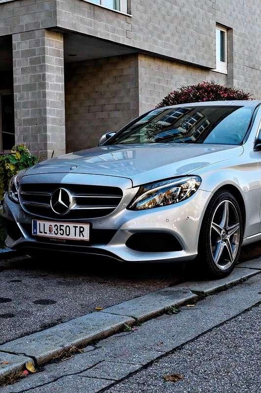 Gebraucht Mercedes C180 116 PS (85 kW) 2017 Limousine