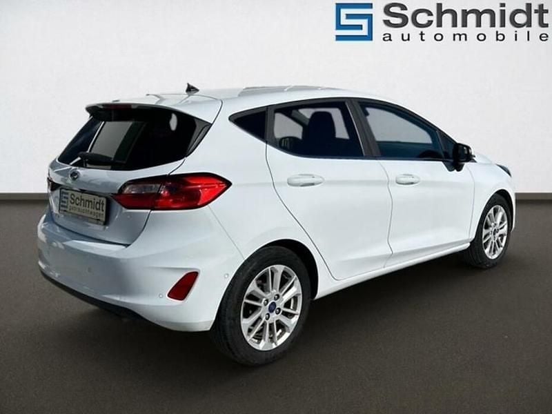 Gebraucht Ford Fiesta Titanium 100 PS (73 kW) 2023 Weiß Kleinwagen