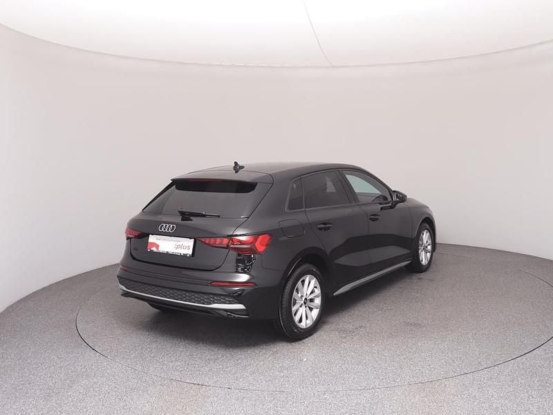 Neu Audi A3 116 PS (85 kW) 2026 Schwarz  normal