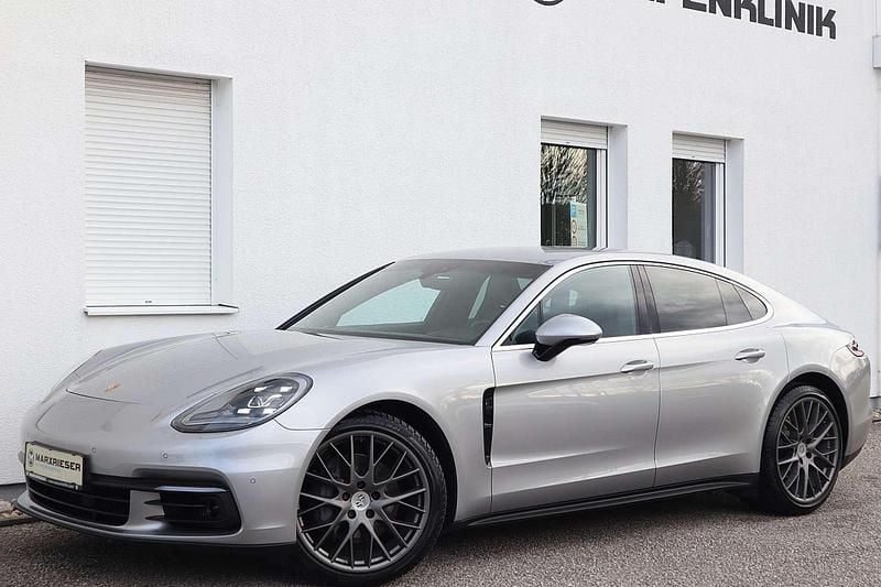 Grau Gebraucht 2016 Porsche Panamera 4S Limousine | € 57.980 (Fairer Preis) - Bild 1/4