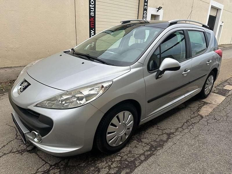 Gebraucht Peugeot 207 Active 109 PS (80 kW) 2007 Grau Kombi
