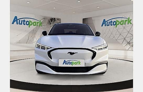 Weiß Gebraucht 2023 Ford Mustang Mach-E Premium SUV | € 35.990 (Fairer Preis) - Bild 1/2