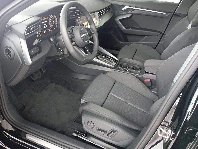 Gebraucht Audi A3 S-Line 177 PS (130 kW) 2025 Schwarz Limousine