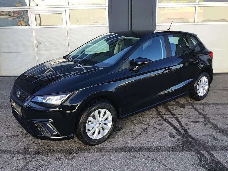 Neu Seat Ibiza Reference 95 PS (69 kW) 2025 Schwarz  metallic Kleinwagen
