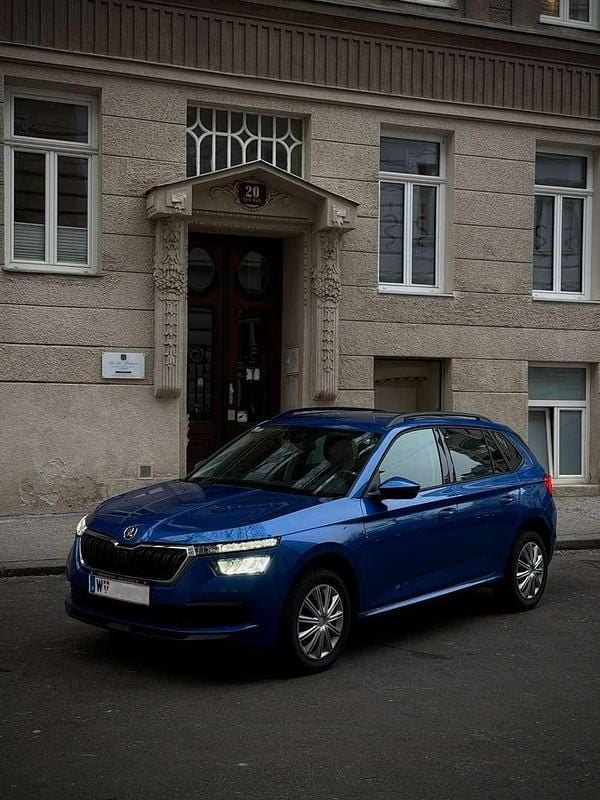 Blau Gebraucht 2020 Skoda Kamiq Style SUV | € 19.200 (Teuer) - Bild 1/4