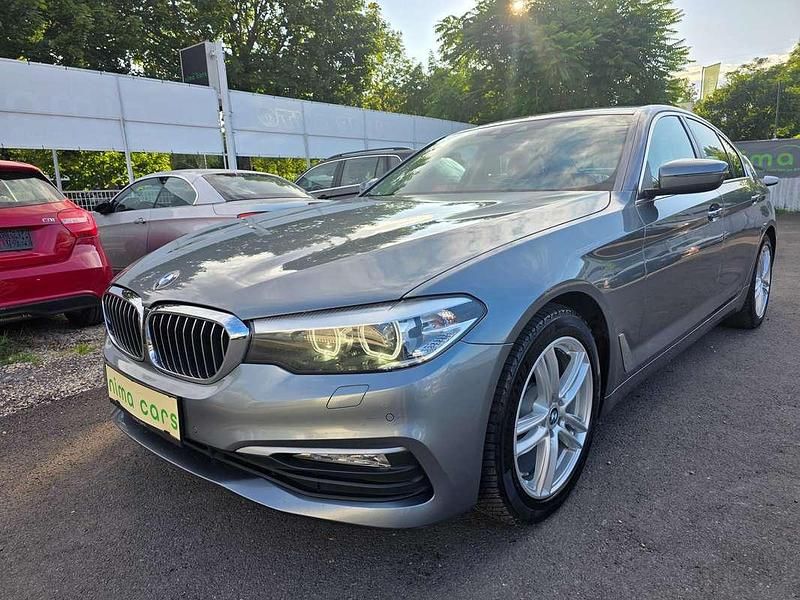 Grau Gebraucht 2017 BMW 520 Performance Limousine | € 22.490 (Guter Preis) - Bild 1/4
