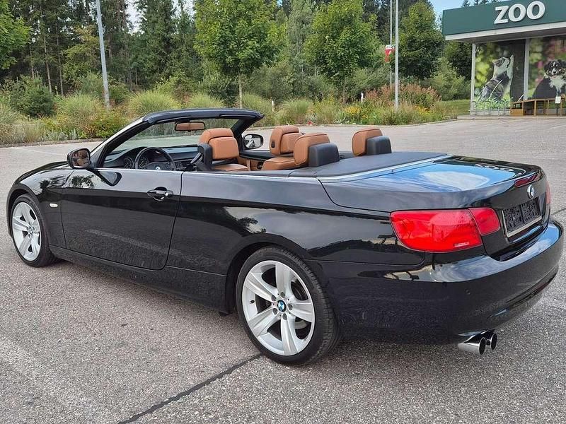 Gebraucht BMW 325 Cabriolet Performance 218 PS (160 kW) 2010 Schwarz Cabrio
