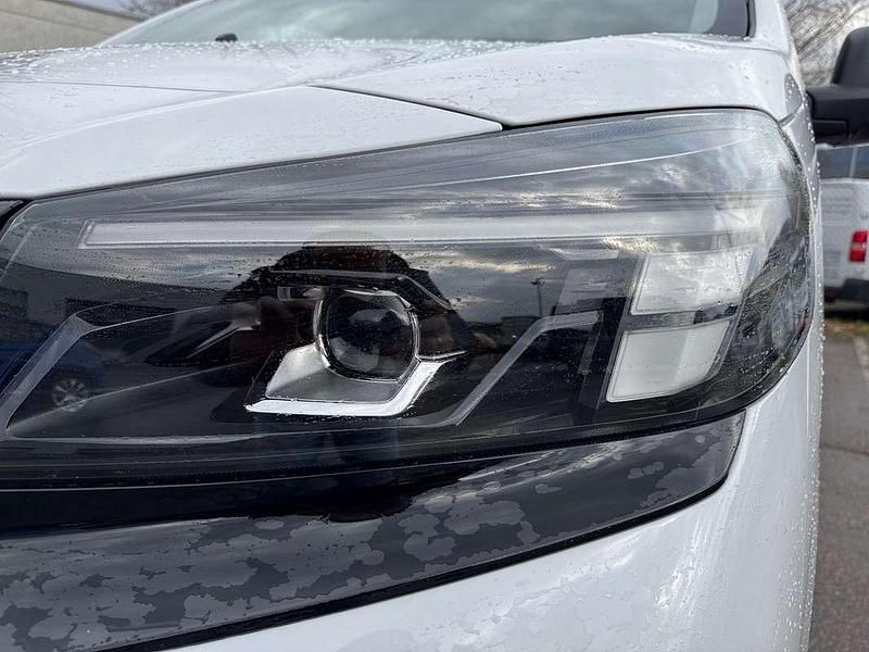 Gebraucht Opel Vivaro 179 PS (131 kW) 2025 Weiß Van / Kleinbus