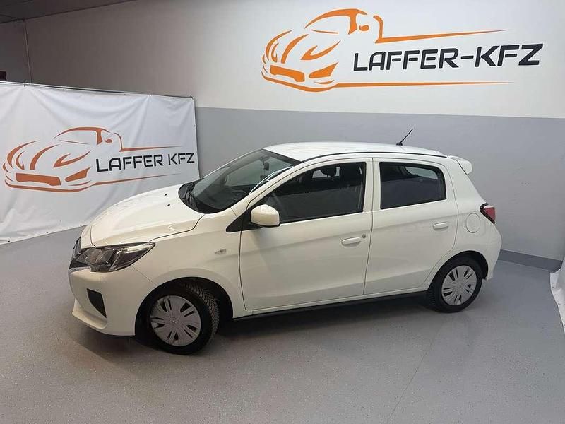 Gebraucht Mitsubishi Space Star Invite 71 PS (52 kW) 2023 Weiß Limousine