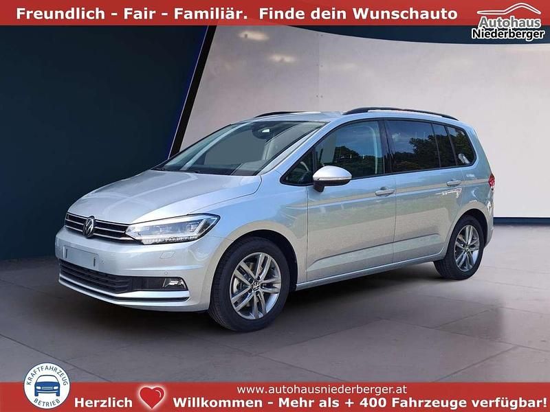 Neu VW Touran Comfortline 150 PS (110 kW) 2025 Silber Van / Kleinbus