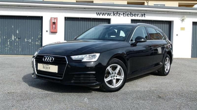 Gebraucht Audi A4 Basis 150 PS (110 kW) 2019 Schwarz Kombi