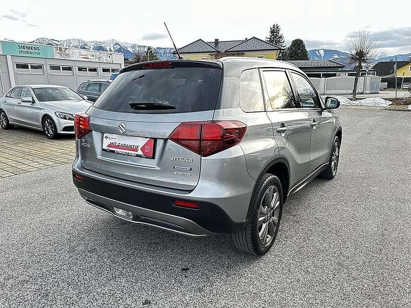 Gebraucht Suzuki Vitara GL 129 PS (94 kW) 2022 Grau SUV