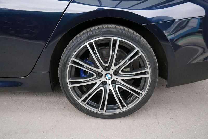 Gebraucht BMW 530e M Sport 184 PS (135 kW) 2020 Schwarz Limousine