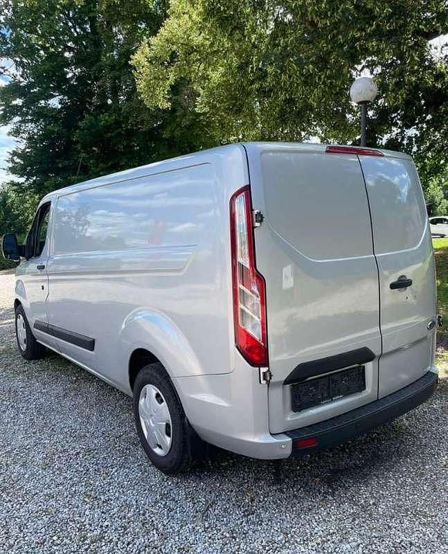 Gebraucht Ford Tourneo Ambiente 131 PS (96 kW) 2018 Van / Kleinbus