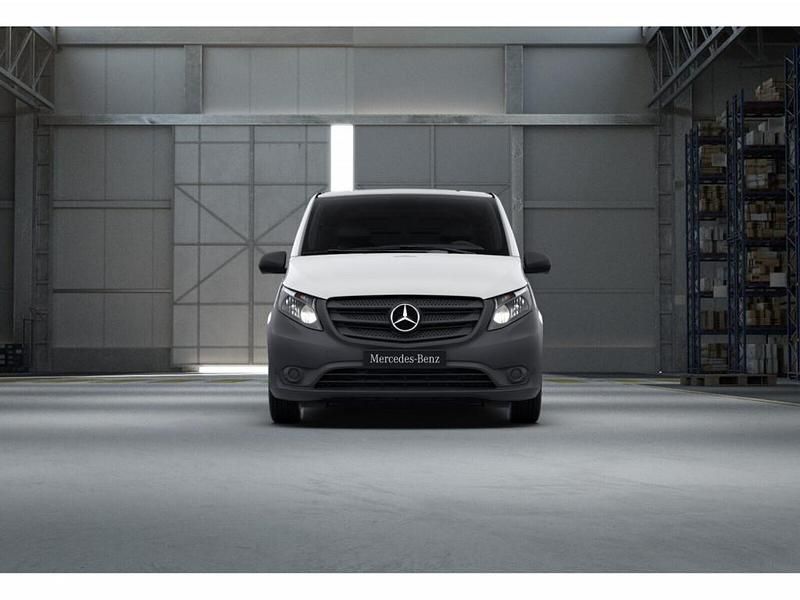 Gebraucht Mercedes Vito 102 PS (75 kW) 2024 Weiß Van