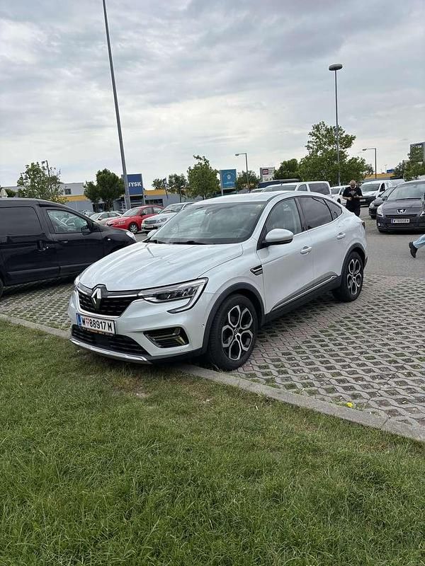 Weiß Gebraucht 2021 Renault Arkana SUV | € 17.730 (Fairer Preis) - Bild 1/4