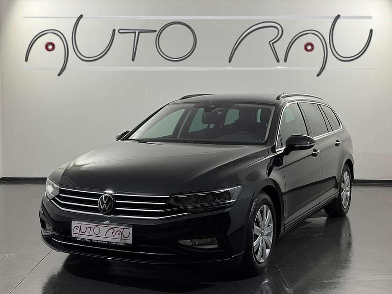 Gebraucht VW Passat Business 150 PS (110 kW) 2022 Schwarz Kombi