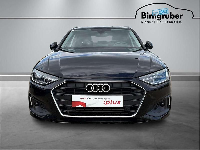Gebraucht Audi A4 Comfort 150 PS (110 kW) 2025 Schwarz Kombi