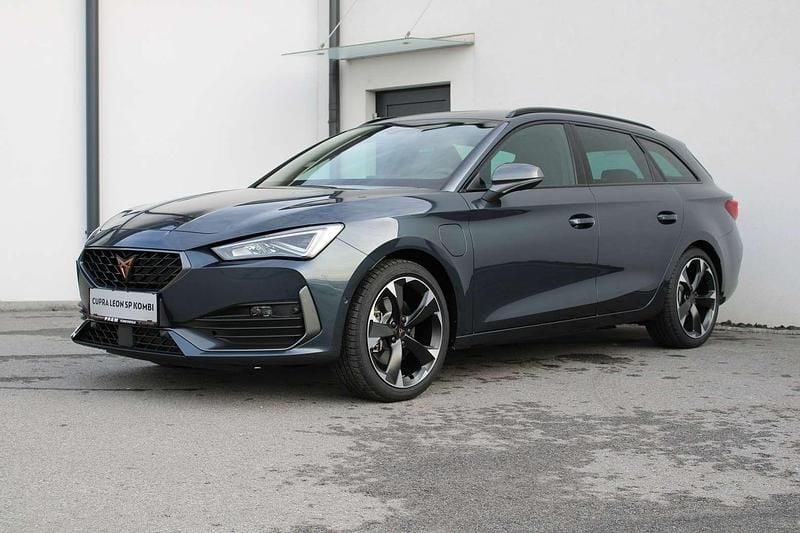 Gebraucht Cupra Leon 150 PS (110 kW) 2023 Grau Kombi