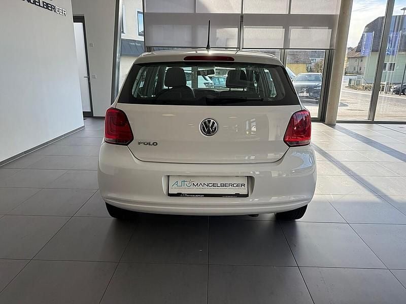Gebraucht VW Polo 60 PS (44 kW) 2014 Weiß Limousine