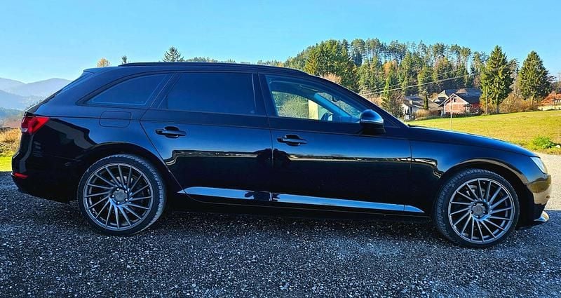 Schwarz Gebraucht 2016 Audi A4 Kombi | € 16.900 (Superpreis) - Bild 1/4