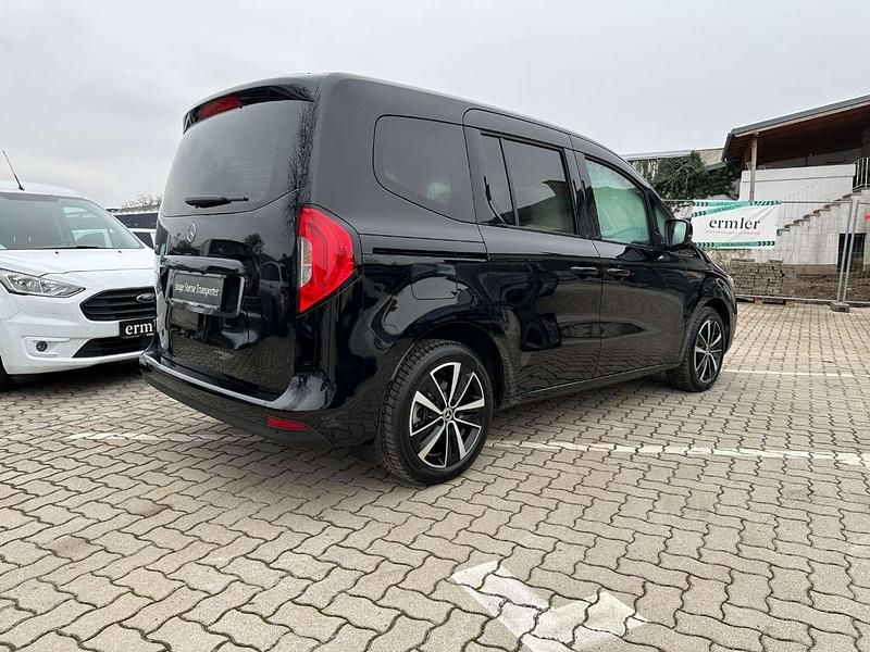 Neu Mercedes T180 116 PS (85 kW) 2025 Schwarz Van / Kleinbus