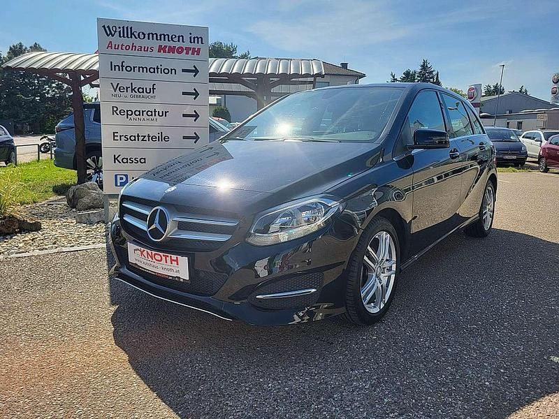 Gebraucht Mercedes B180 109 PS (80 kW) 2016 Schwarz Van / Kleinbus