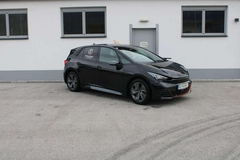 Neu Cupra Born e-Boost 169 kW (231 PS) 2025 Schwarz Kleinwagen