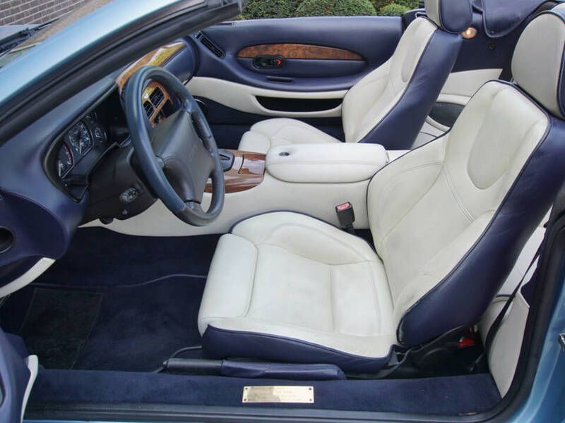 Gebraucht Aston Martin DB7 426 PS (313 kW) 2000 Blau Cabrio