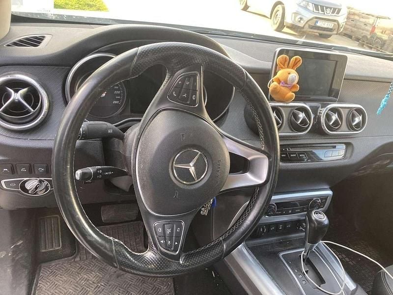 Gebraucht Mercedes X250 190 PS (139 kW) 2019 Weiß Abholung