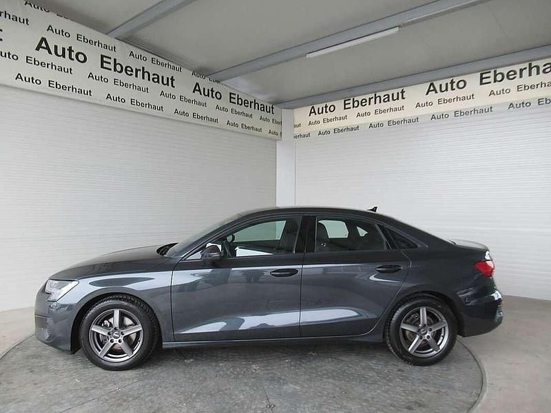 Gebraucht Audi A3 110 PS (80 kW) 2024 Grau Limousine